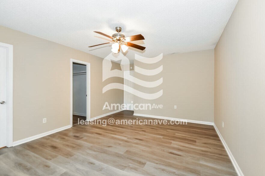 Building Photo - 21 Harrington Ct