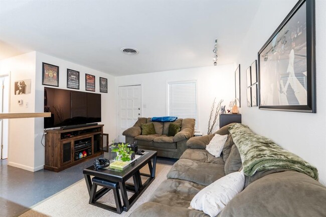 Building Photo - 4407 Terrilance Dr