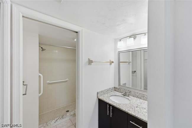 Building Photo - 1231 Commonwealth Cir