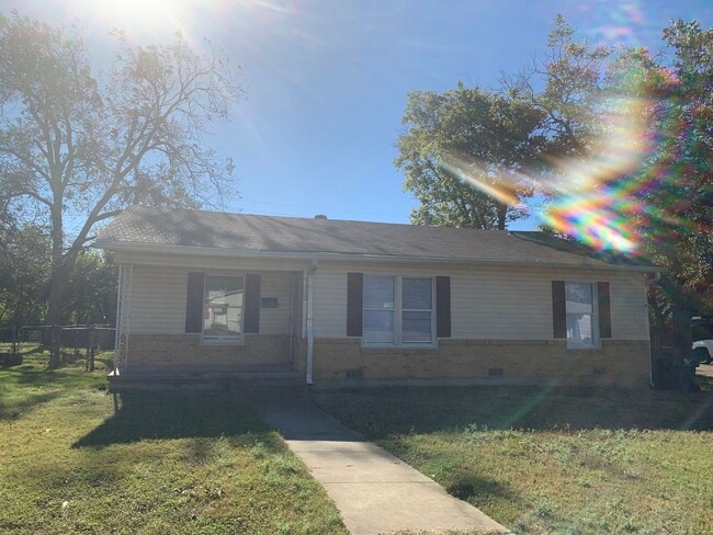 Primary Photo - 3 Bedroom 1 Bath Home