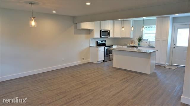 Building Photo - 4 br, 2 bath House - 482 Trout Street