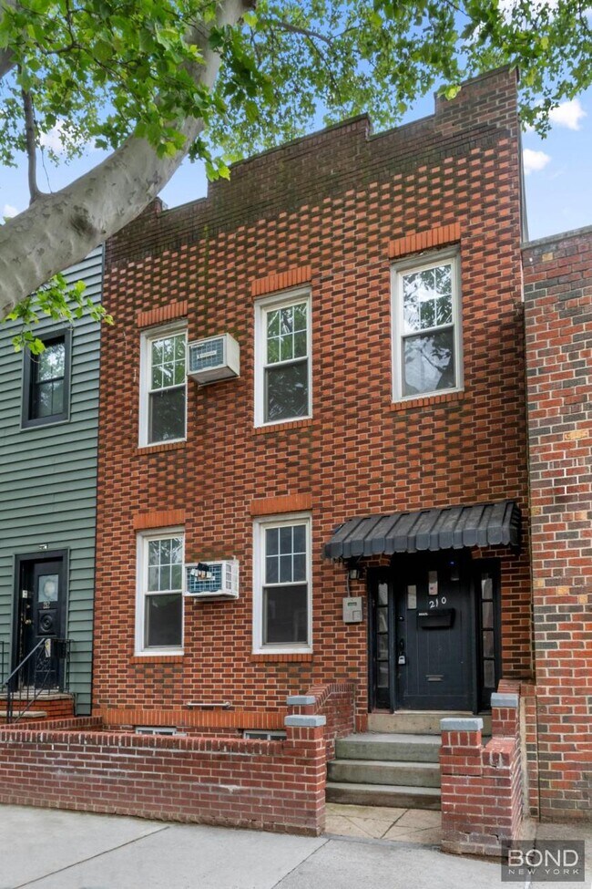 Building Photo - 2 bedroom in BROOKLYN NY 11211