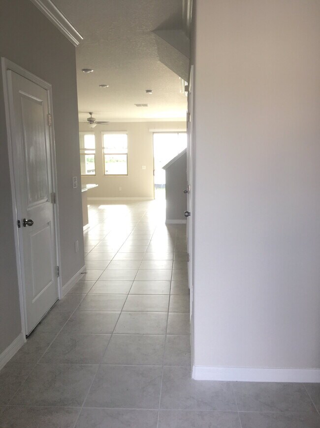 Building Photo - 8069 Rolling Shell Trail