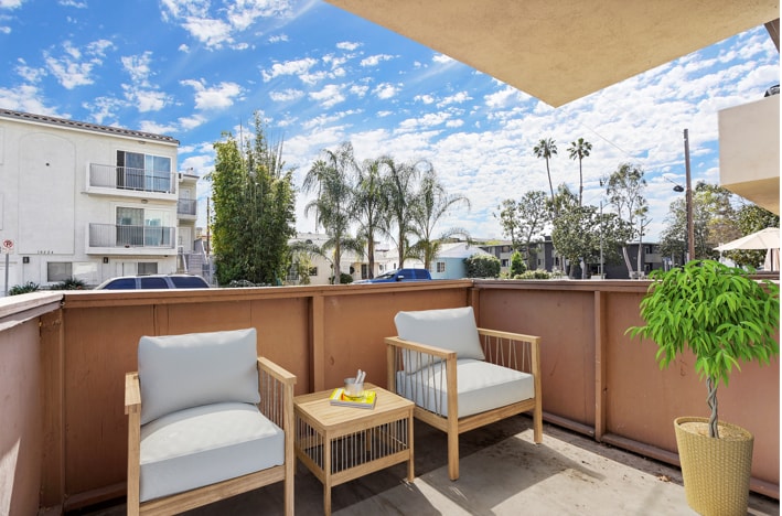 Building Photo - 10225 Regent St