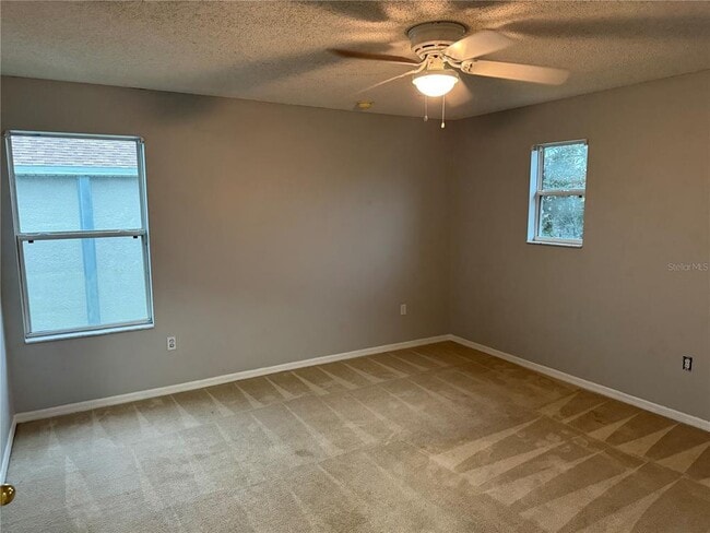 Building Photo - 540 Rena Dr