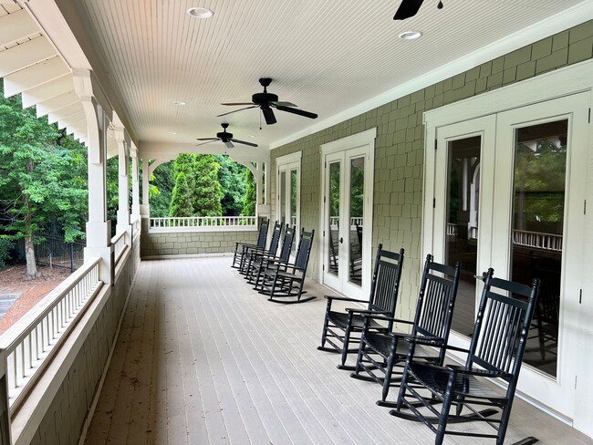 Building Photo - 3 Bedroom Townhome Woodlands of Clemson