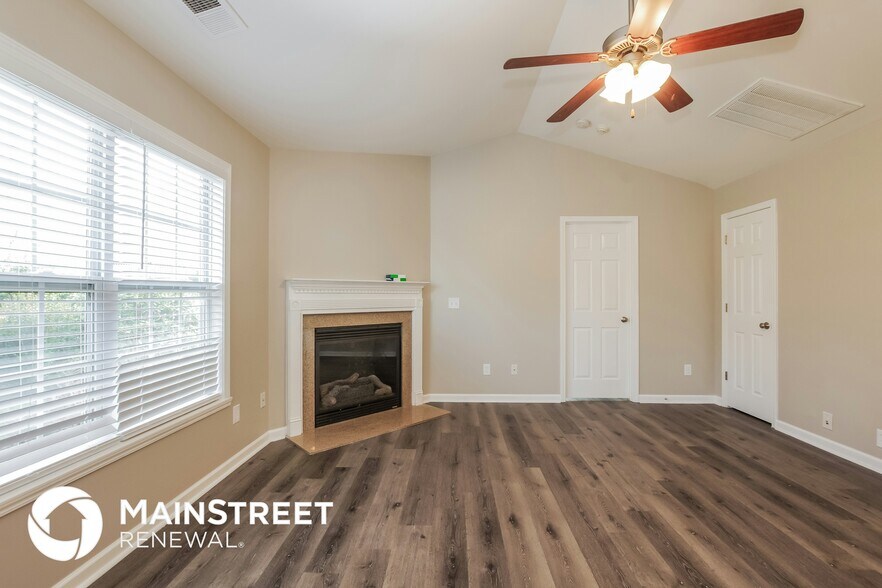 Building Photo - 6007 Trailshead Dr