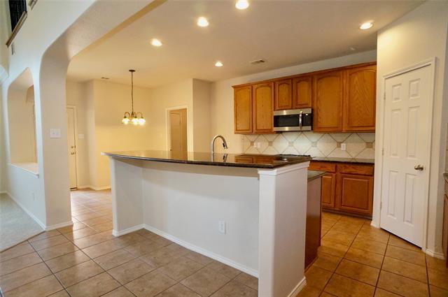 Building Photo - 9304 Clearview Dr