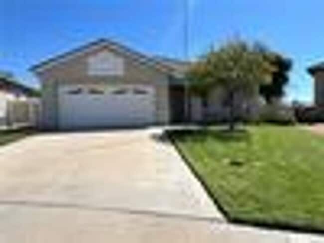 Building Photo - Stunning Single-Story with Million Dollar ...