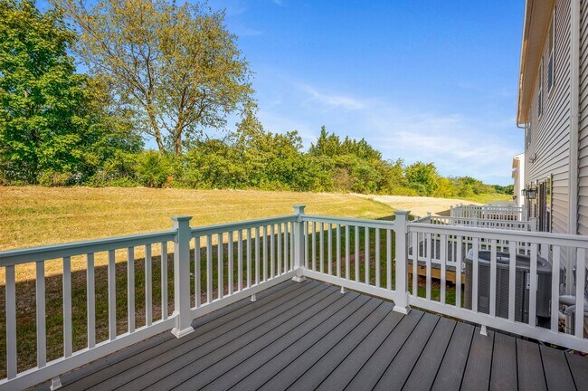 Building Photo - Brand New - 4Bed, 2.5Bath Townhouse in Pot...