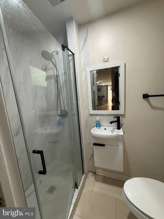 Building Photo - 17929 Milroy Dr