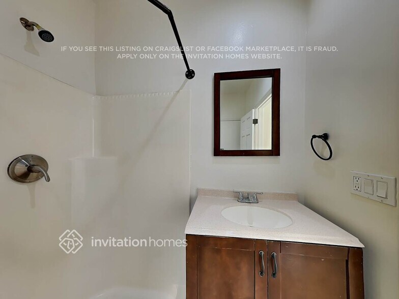 Building Photo - 1089 Camino Flores