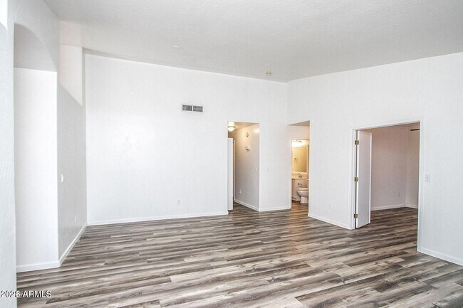 Building Photo - 7549 E Christmas Cholla Dr