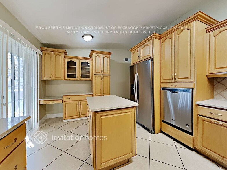Building Photo - 4415 Hood Ave