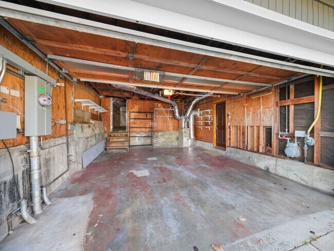 Building Photo - 44 Bradford St