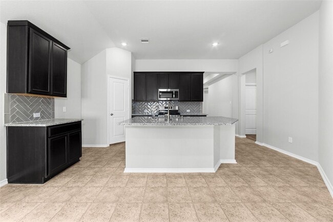 Building Photo - 8807 Oak Ivy Ln