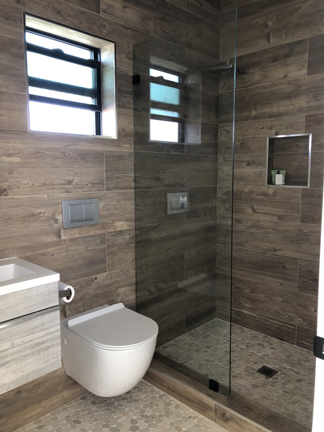 Shower - 6952 W 77th St