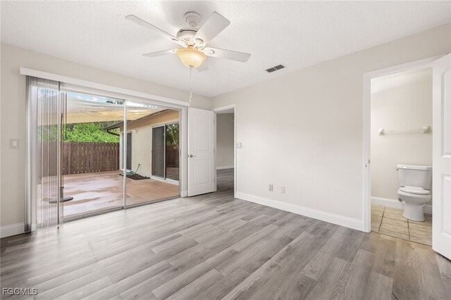 Building Photo - 15467 Crystal Lake Dr