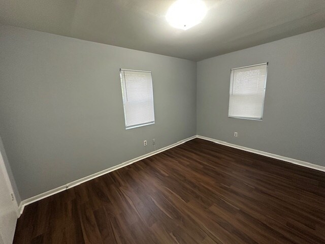 Building Photo - 1225 New Hope Ln