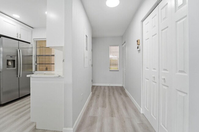 Building Photo - 21839 Arriba