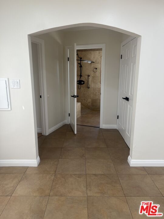 Building Photo - 8536 McConnell Ave