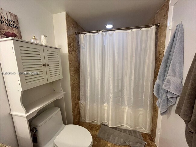 Building Photo - 41 SE 5th St