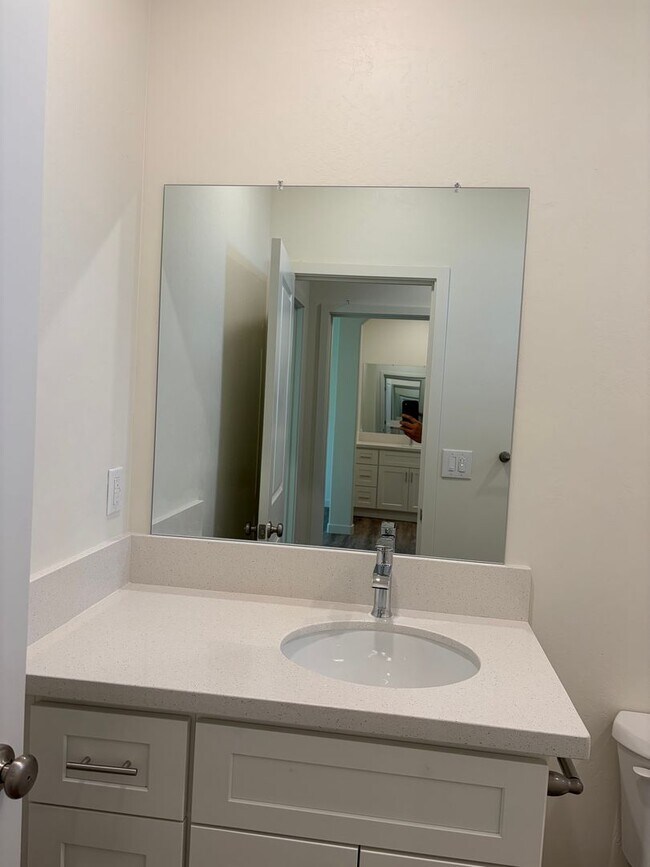 Building Photo - 6010 Cougar Trl