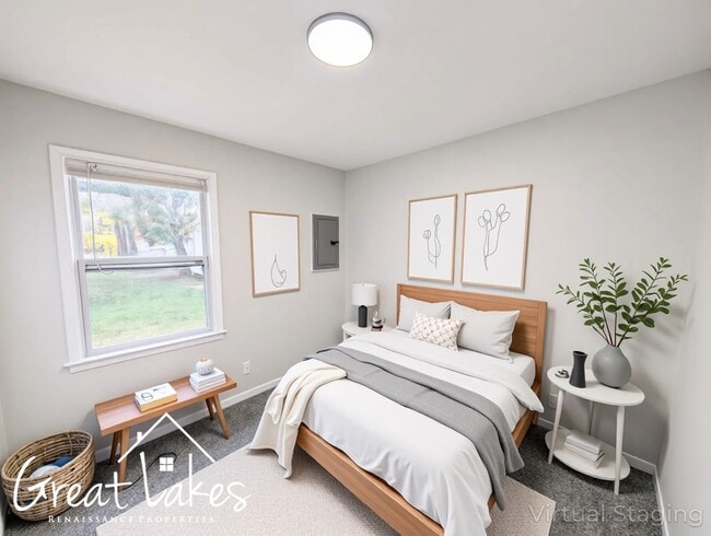 Building Photo - Lovely 3 Bedroom 1 Bathroom now available ...