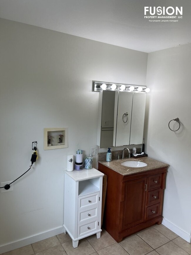 Building Photo - Beautiful Mountain Crest Home for Rent in Williston, Vermont