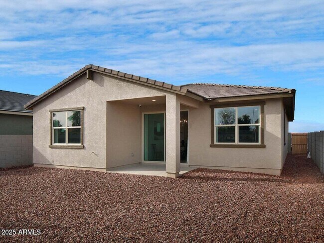 Building Photo - 20775 N Roadrunner Ln