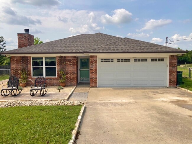 Building Photo - 2765 Creek Pl Dr