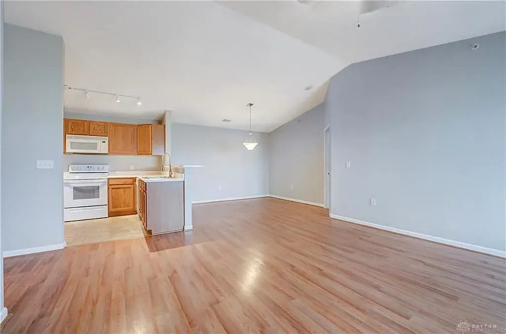 Building Photo - 3044 Westminster Dr