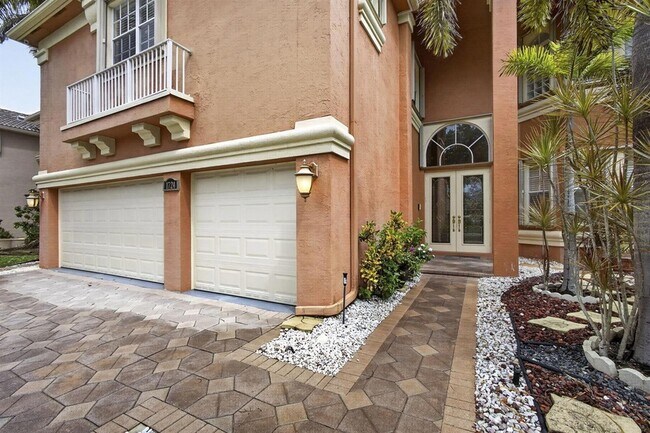 Building Photo - 1724 Annandale Cir