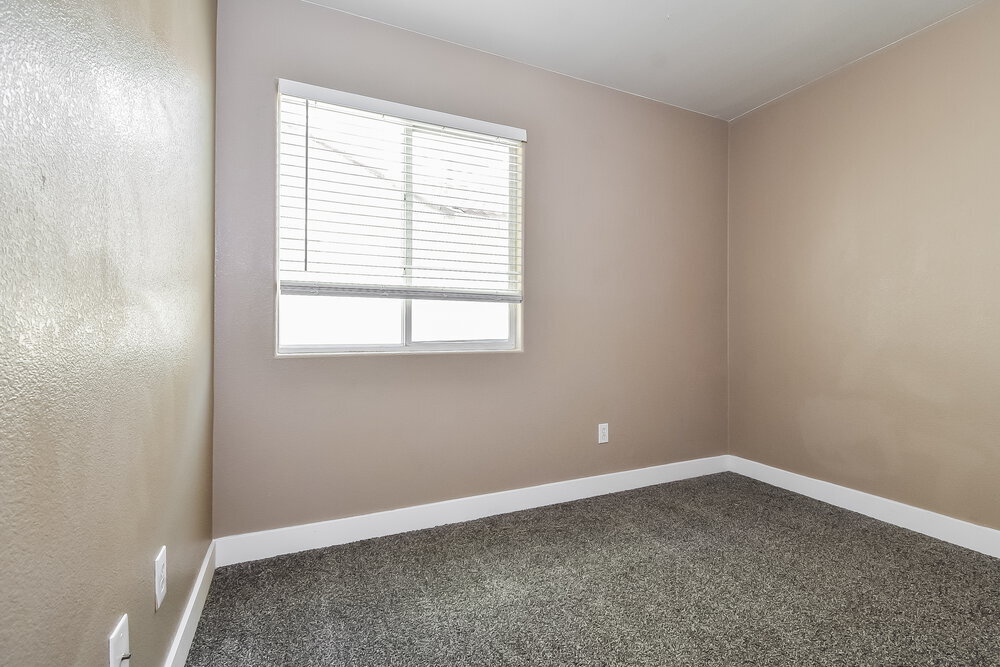 Building Photo - 3830 Canary Creek Ave