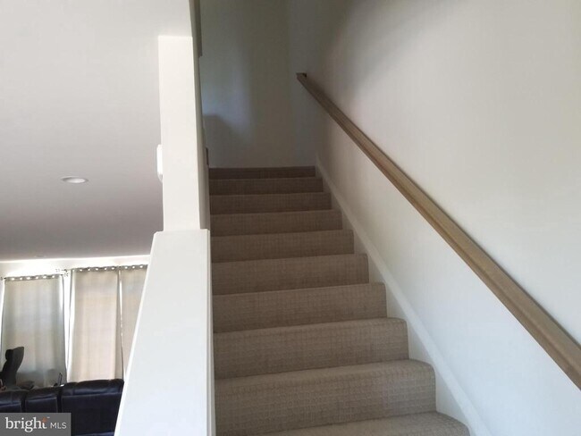 Building Photo - 6090 Camerons Ferry Dr