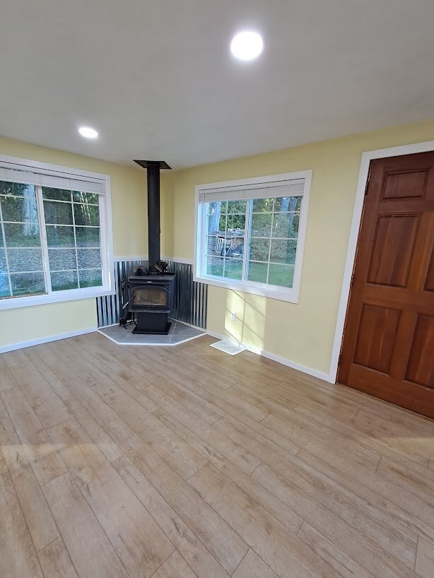 Building Photo - 3911 NE Rova Rd