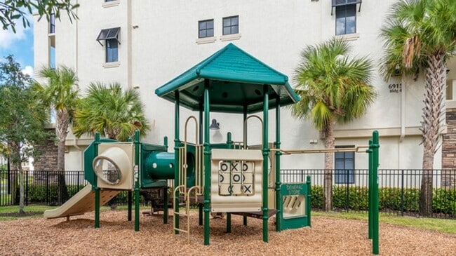 Building Photo - 6901 W Sunrise Blvd