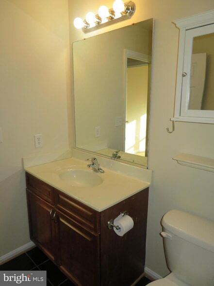 Building Photo - 3700 Bedford Dr