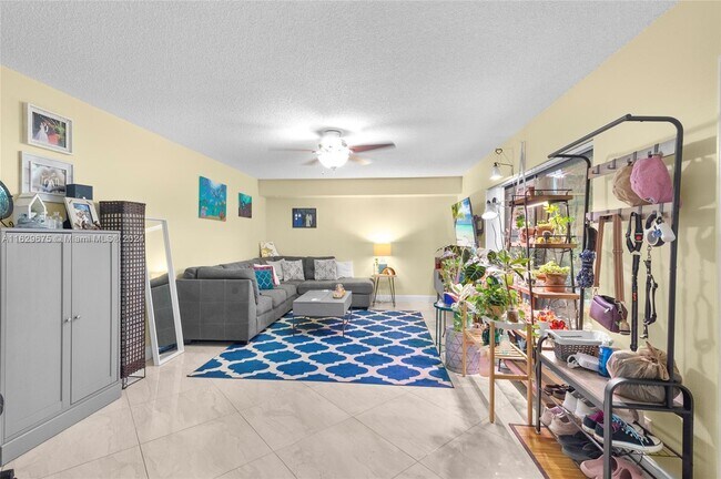 Building Photo - 751 NW 99th Cir