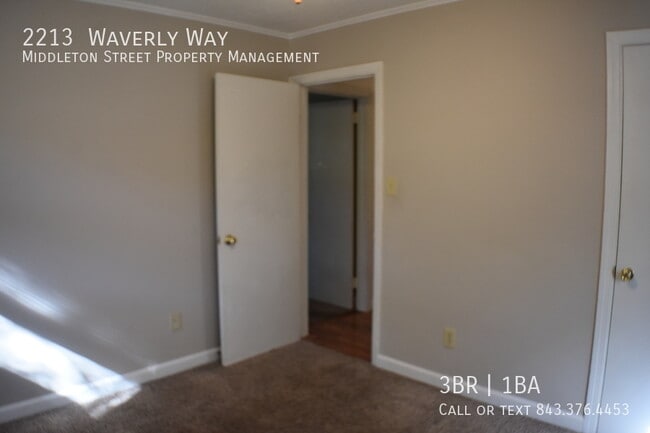 Building Photo - 2213 Waverly Way