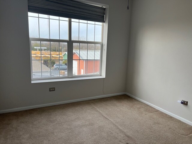 Building Photo - 16650 Liberty Cir