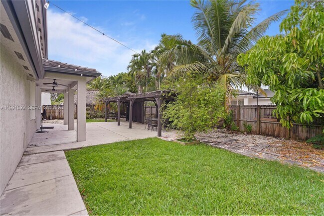 Building Photo - 20234 SW 128th Pl