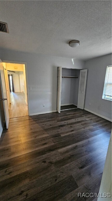 Building Photo - 9306 N Santos Dr