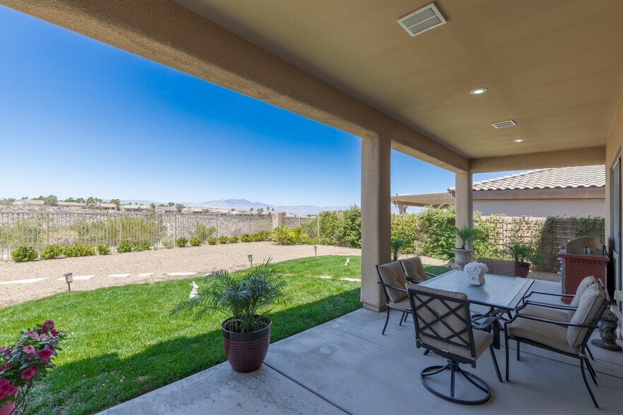 Building Photo - 7 Braelinn Dr