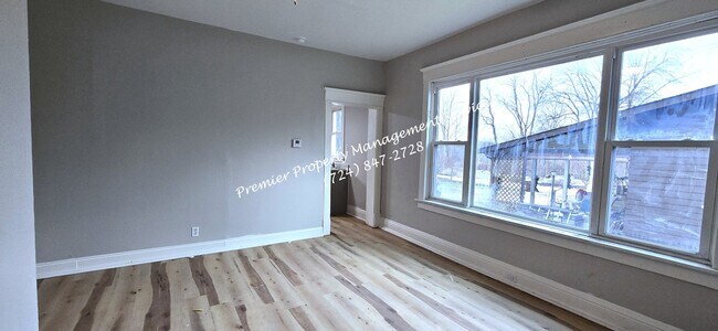 Building Photo - 1429 Hall Ave