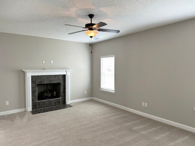 Building Photo - 732 Waterlily Ct