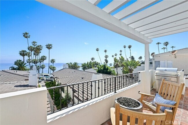 Building Photo - 360 Cliff Dr