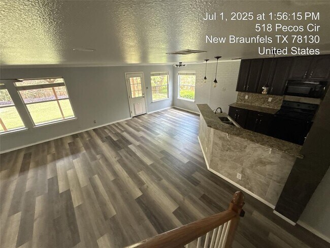 Building Photo - 518 Pecos Cir