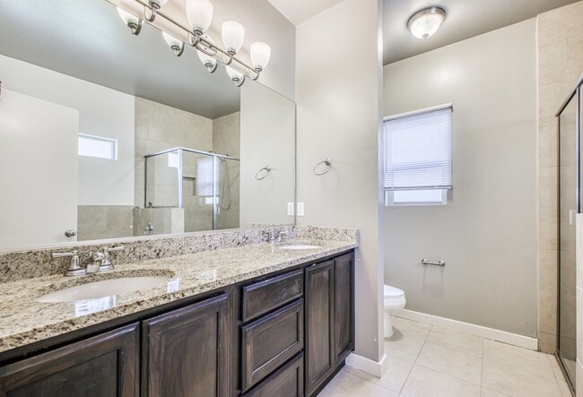 Building Photo - Eastside Beautiful 3 bed/2 baths for RENT