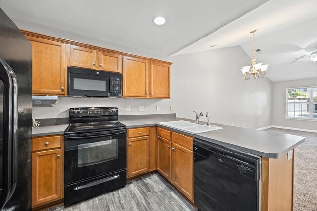 Building Photo - Harpers Mill one level 2 Bedroom townhome ...